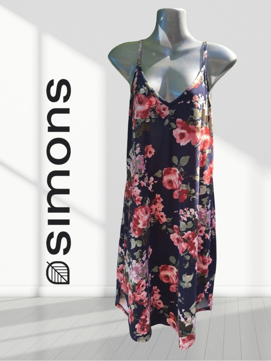 Simons Dresses & Skirts - Simons Miiyu Floral Slip Dress Navy Pink Roses Women’s | Medium